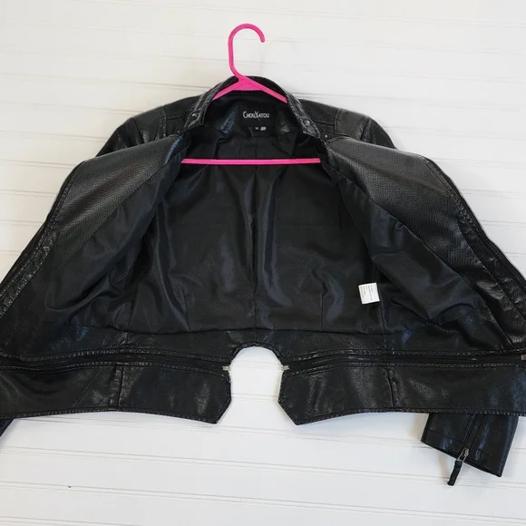 Sold - Picture 6 of 7